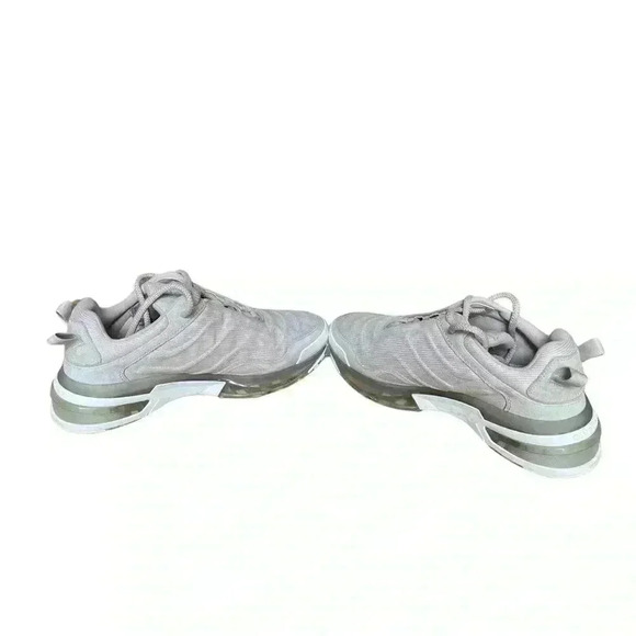 Givenchy Men's Light Runner Suede Sneaker Cream - Picture 5 of 15